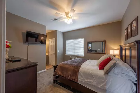 Bedroom - 835 Fairview St #6, Branson, MO 65616 photo 3 of 4