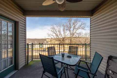 Exterior - 835 Fairview St #6, Branson, MO 65616 photo 3 of 4