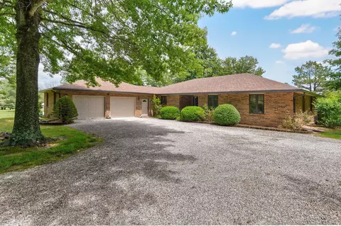 130 Fairview Rd, Sparta, MO 65753