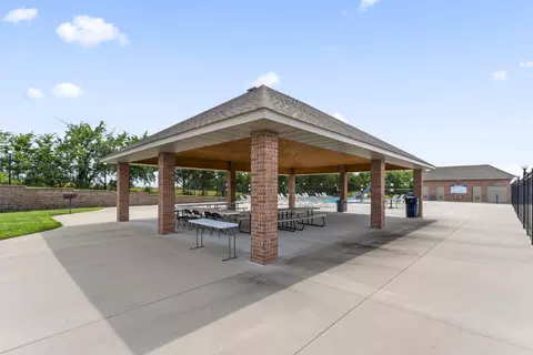 Exterior - 2101 N Affirmed Ave, Springfield, MO 65802 photo 10 of 11