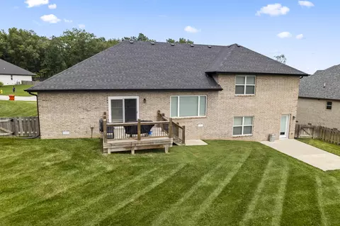 Exterior - 2101 N Affirmed Ave, Springfield, MO 65802 photo 5 of 11