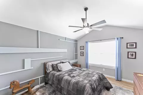 Bedroom - 2101 N Affirmed Ave, Springfield, MO 65802 photo 3 of 4