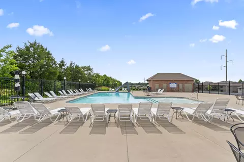 Exterior - 2101 N Affirmed Ave, Springfield, MO 65802 photo 11 of 11