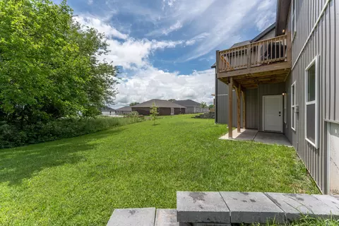 Exterior - 1444 E Macon St, Republic, MO 65738 photo 8 of 9