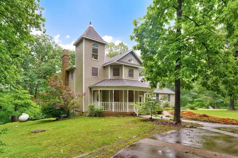 202 Briarwood Ln, Rogersville, MO 65742