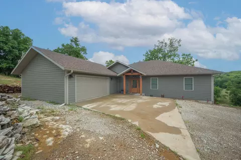 27458 Farm Road 2120, Cape Fair, MO 65624
