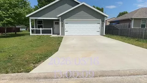 810 Fillmore St, Mount Vernon, MO 65712