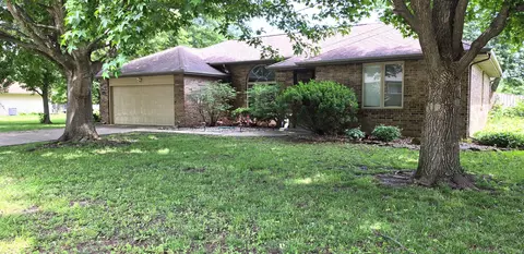 6863 W Cactus St, Springfield, MO 65803