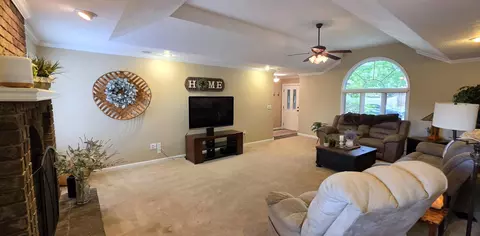 Living - 6863 W Cactus St, Springfield, MO 65803 photo 1 of 2