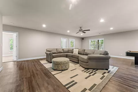 Living - 156 Pinehurst Dr, Branson, MO 65616 photo 5 of 6