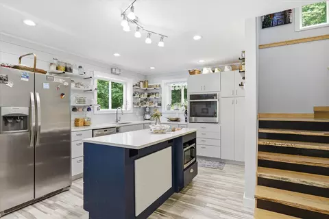 Kitchen - 552 Mark Trl, Sparta, MO 65753 photo 1 of 5
