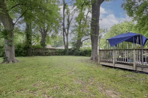 Exterior - 1939 S Roanoke Ave, Springfield, MO 65807 photo 4 of 9