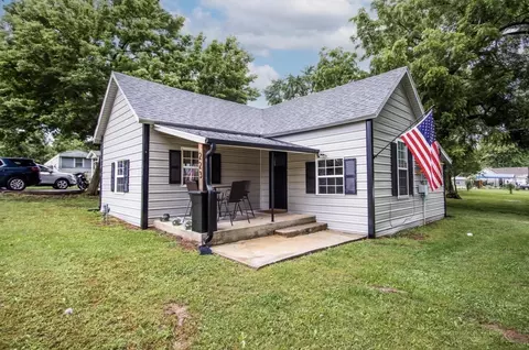 223 E Cleveland Ave, Walnut Grove, MO 65770