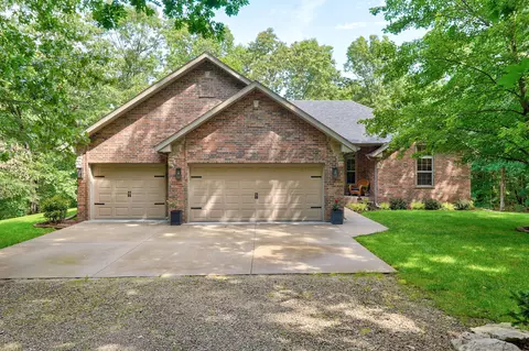 19402 Lawrence 2078, Ash Grove, MO 65604