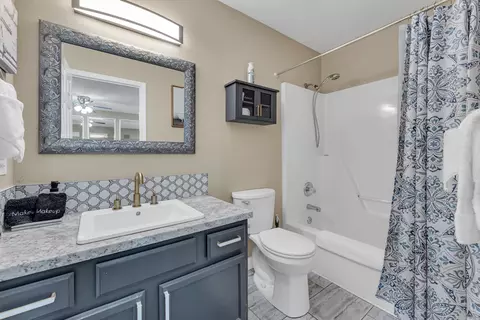 Bath - 41 Scenic Ct #9, Branson, MO 65616 photo 1 of 1