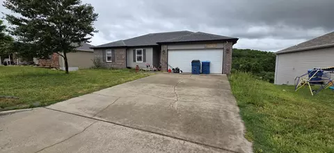 487 Amber Ave, Hollister, MO 65672