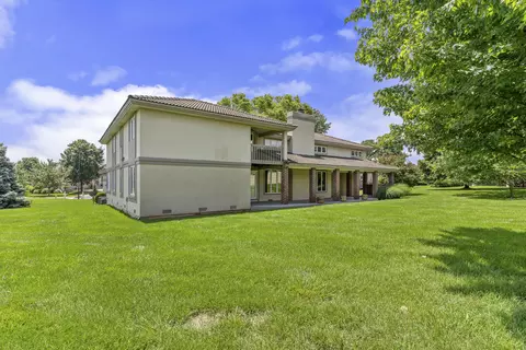 Exterior - 3733 E Cromwell Ln, Springfield, MO 65802 photo 6 of 7