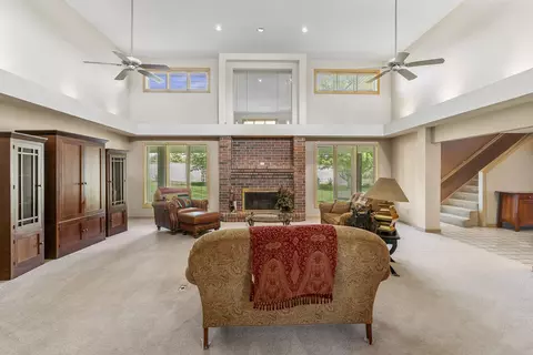 Living - 3733 E Cromwell Ln, Springfield, MO 65802 photo 1 of 4