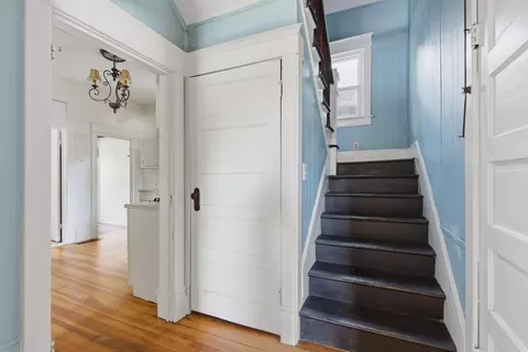 Entry Way - 901 N Concord Ave, Springfield, MO 65802 photo 1 of 3