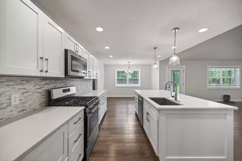 Kitchen - 167 Shewanano Loop, Marshfield, MO 65706 photo 6 of 7