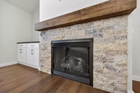 Living - 167 Shewanano Loop, Marshfield, MO 65706 photo 2 of 3