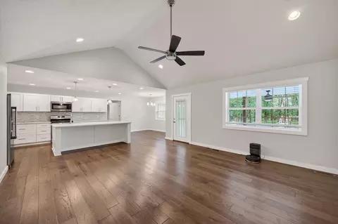 Living - 167 Shewanano Loop, Marshfield, MO 65706 photo 3 of 3