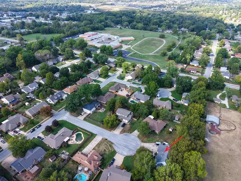 View/Area - 680 E Trakel Pl, Springfield, MO 65810 photo 2 of 2