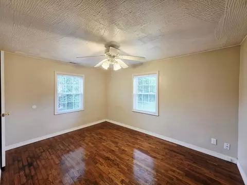 Bedroom - 703 E Jackson St, Marshfield, MO 65706 photo 4 of 4