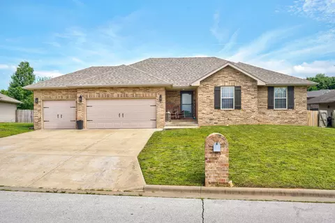 1646 N Mallard Dr, Nixa, MO 65714