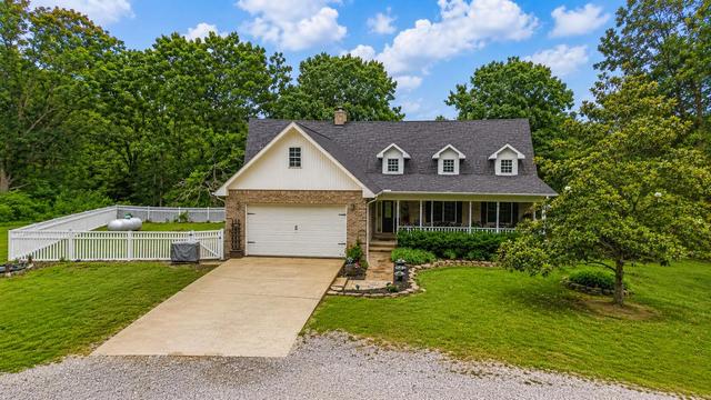 4175 State Route Dd, Willow Springs, MO 65793