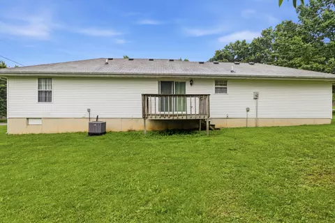 Exterior - 237 Dean St, Sparta, MO 65753 photo 7 of 7