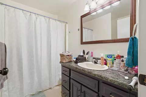 Bath - 237 Dean St, Sparta, MO 65753 photo 2 of 2