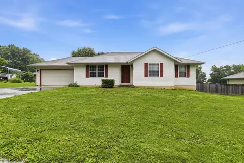 237 Dean St, Sparta, MO 65753