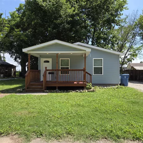 1622 W Chestnut St, Springfield, MO 65802
