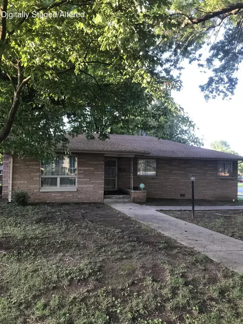 703 W Stanford St, Springfield, MO 65807