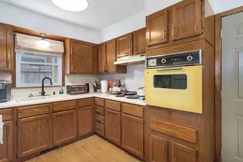 Kitchen - 2445 S Ferguson Ave, Springfield, MO 65807 photo 2 of 3