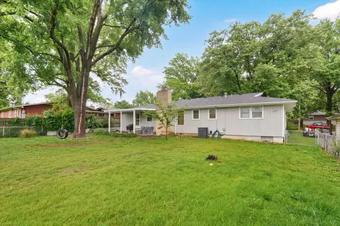 Exterior - 2445 S Ferguson Ave, Springfield, MO 65807 photo 7 of 11