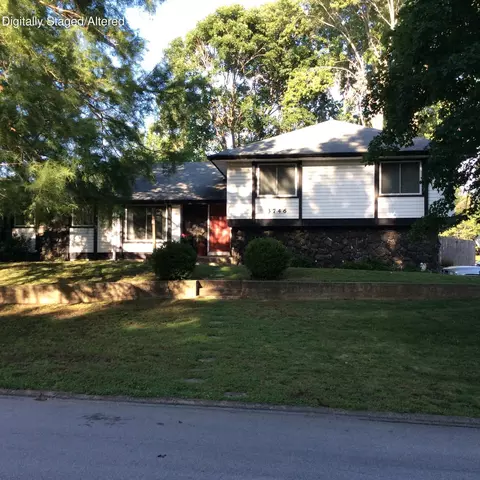 3746 S Ferguson Ave, Springfield, MO 65807