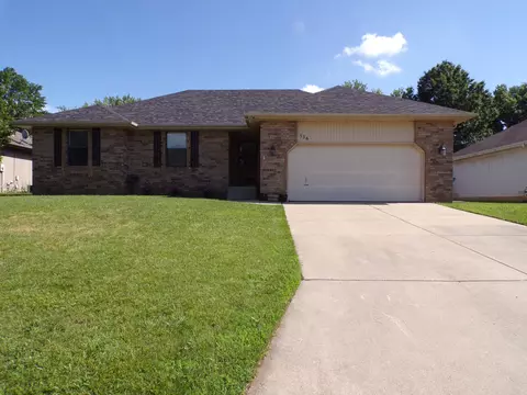 516 E Slim Wilson Blvd, Nixa, MO 65714