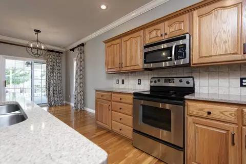 Kitchen - 3871 W Olivia St, Springfield, MO 65810 photo 4 of 4