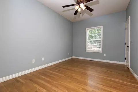 Bedroom - 3871 W Olivia St, Springfield, MO 65810 photo 2 of 6