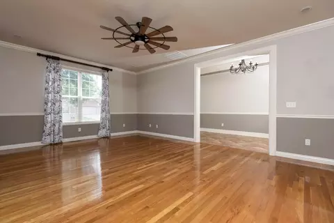 Living - 3871 W Olivia St, Springfield, MO 65810 photo 4 of 10