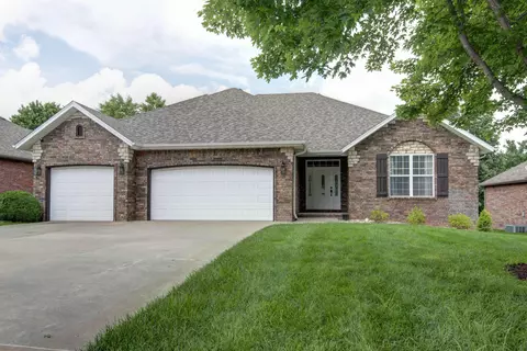 3871 W Olivia St, Springfield, MO 65810