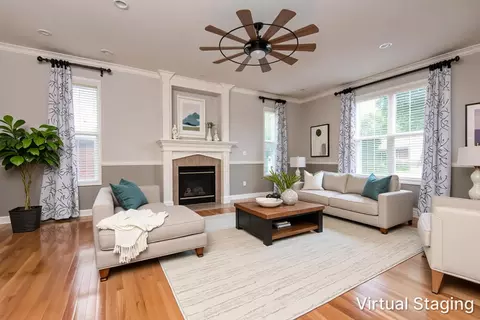 Living - 3871 W Olivia St, Springfield, MO 65810 photo 2 of 10