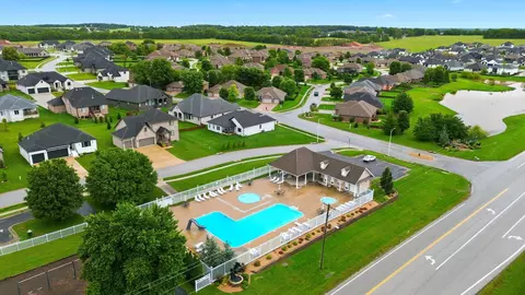 View/Area - 4411 E Hidden Oak St, Springfield, MO 65802 photo 8 of 12