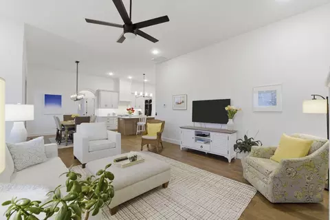 Living - 4411 E Hidden Oak St, Springfield, MO 65802 photo 3 of 4