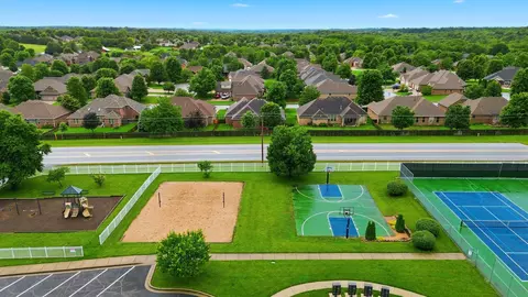 View/Area - 4411 E Hidden Oak St, Springfield, MO 65802 photo 10 of 12