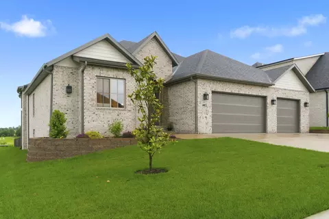 Exterior - 4411 E Hidden Oak St, Springfield, MO 65802 photo 4 of 16