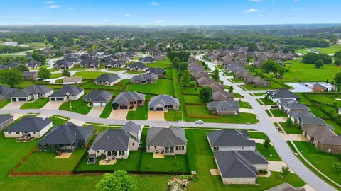 View/Area - 4411 E Hidden Oak St, Springfield, MO 65802 photo 2 of 12