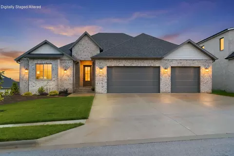 Exterior - 4411 E Hidden Oak St, Springfield, MO 65802 photo 2 of 16